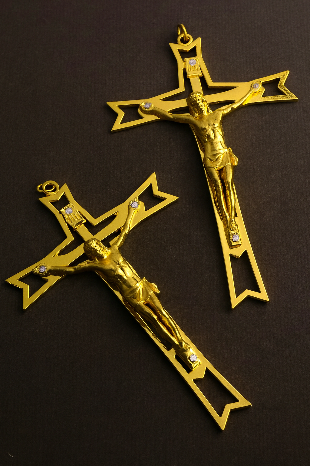 Catholic Wall Crucifix | Italian Gold & Silver Cross with INRI | Christian Wall Décor | 5 Inch Hanging Crucifix Gift